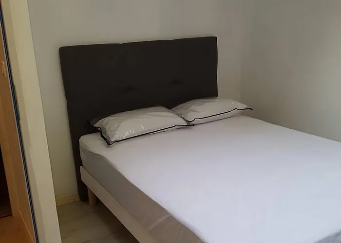 Charmante Maison T8 à Avec Parking - 7 - Fr-1-234-244 Hébergement de vacances *