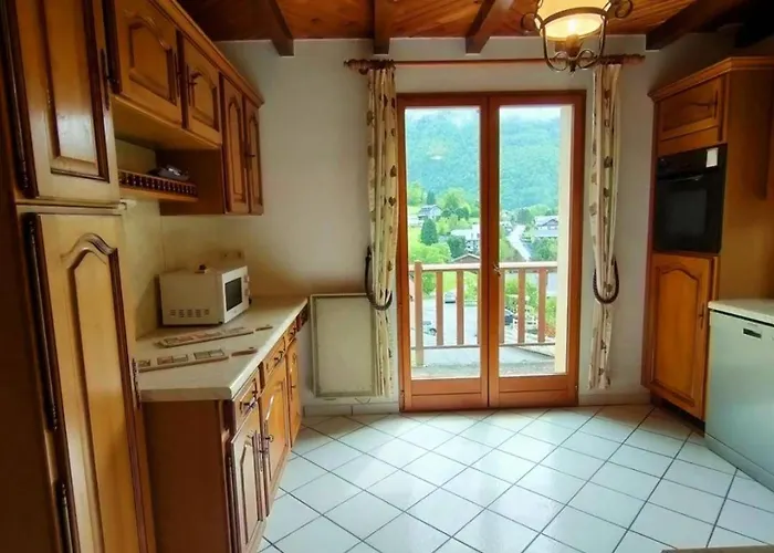 Charmante Maison T8 à Avec Parking - 7 - Fr-1-234-244 * Cauterets